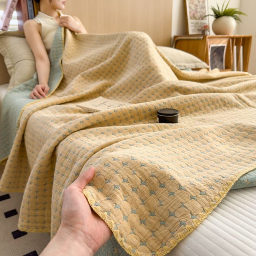 MatelasseSeersuckerReversibleCottonBlanket_8